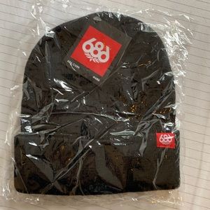 Black unisex 686 beanie, new with tags